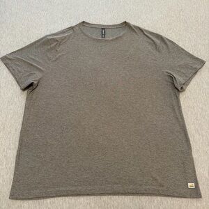 Vuori Strato Tech Tee Relaxed Fit - Men’s XXL Heather Gray